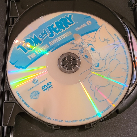 Tom and Jerry DVD Set - Picture 3 of 5